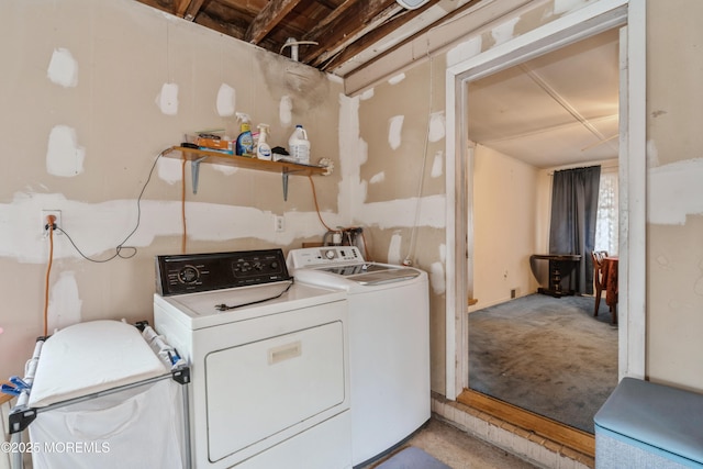 laundry room featuring independent washer and dryer