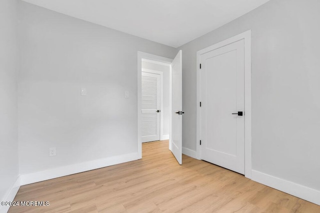 100 Governors Rd Unit 1000, Lakewood, NJ 08701 - empty room with light hardwood / wood-style flooring
