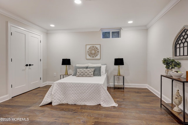 bedroom with ornamental molding, recessed lighting, dark wood finished floors, and baseboards