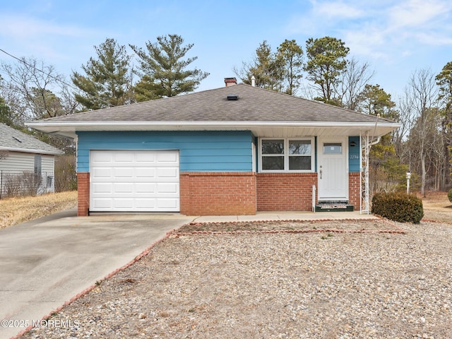 view of front facade with a garage