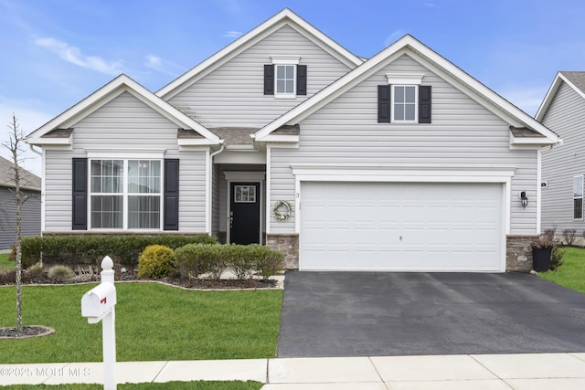 view of front of house with a front lawn