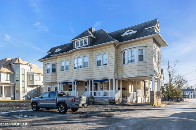 view of front of house featuring a porch