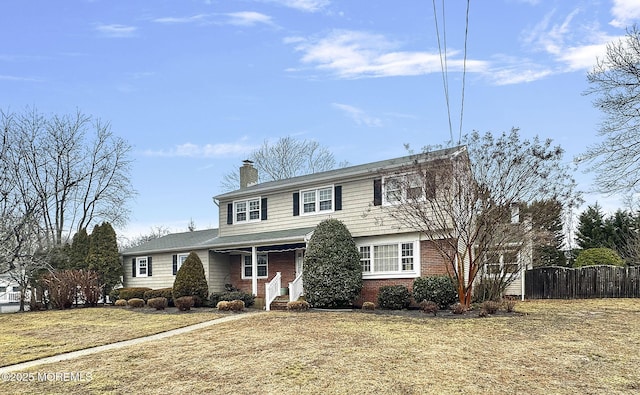 front of property featuring a front yard