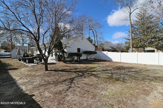 view of yard featuring central AC