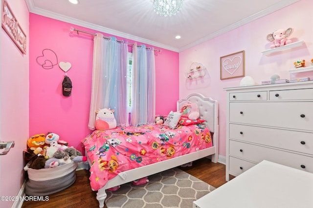 bedroom featuring recessed lighting, crown molding, baseboards, and wood finished floors