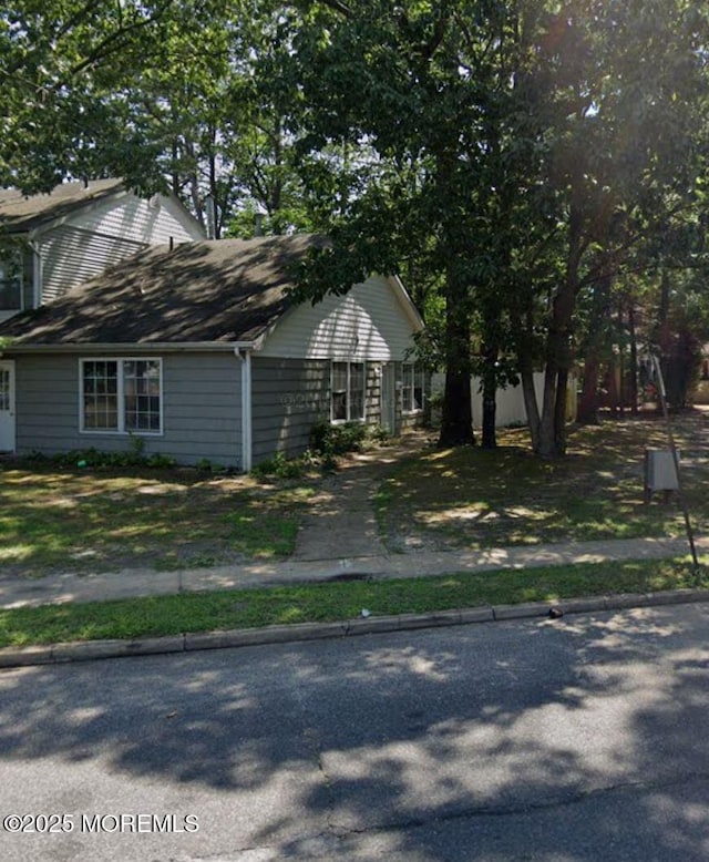 1701 Princeton Ave, Lakewood, NJ 08701 - view of front of home
