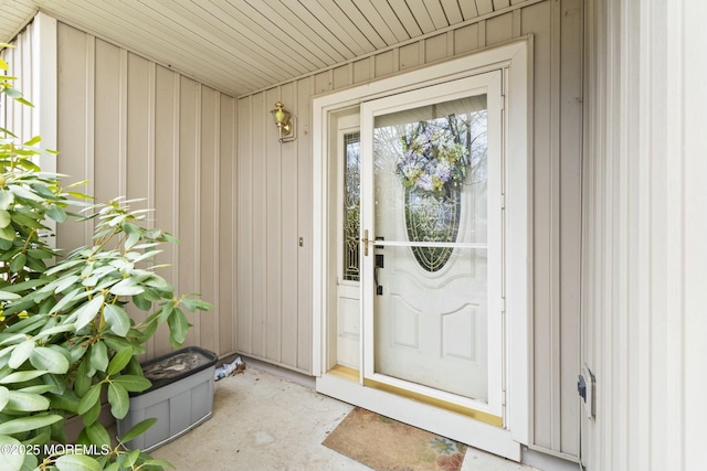 view of property entrance