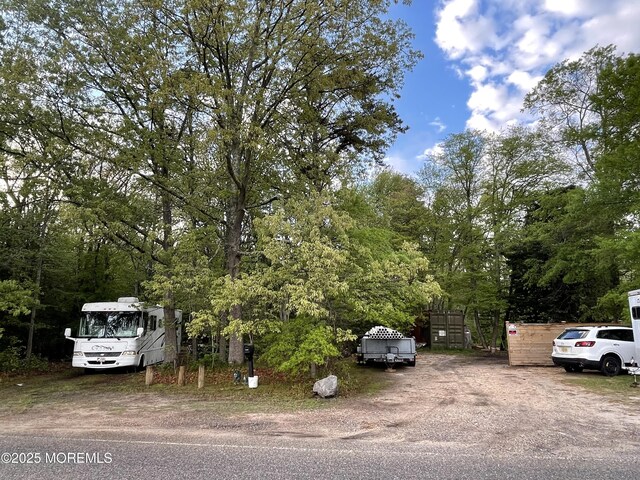 123 Harbor Inn Rd, Bayville, NJ 08721 - view of parking / parking lot