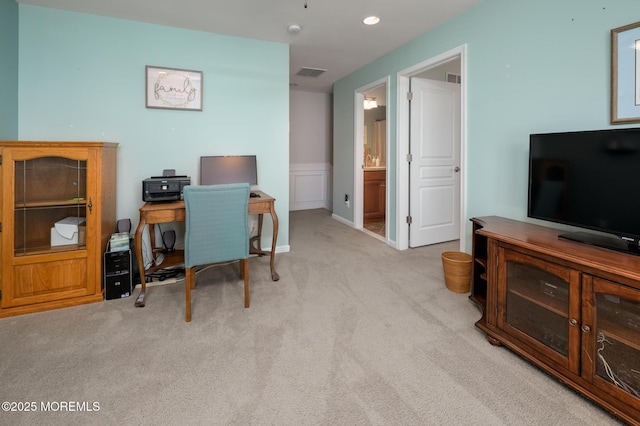 office space featuring visible vents, carpet flooring, and recessed lighting