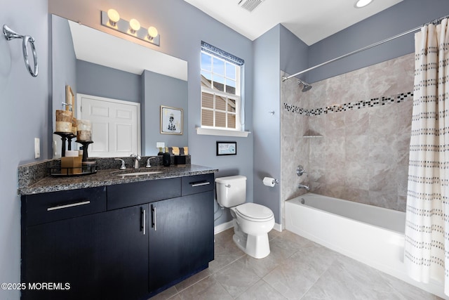 bathroom with baseboards, visible vents, toilet, shower / bath combination with curtain, and vanity