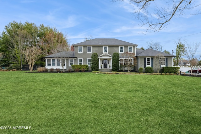 view of front of house featuring a front yard