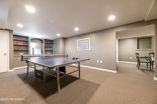 recreation room with carpet, recessed lighting, and baseboards