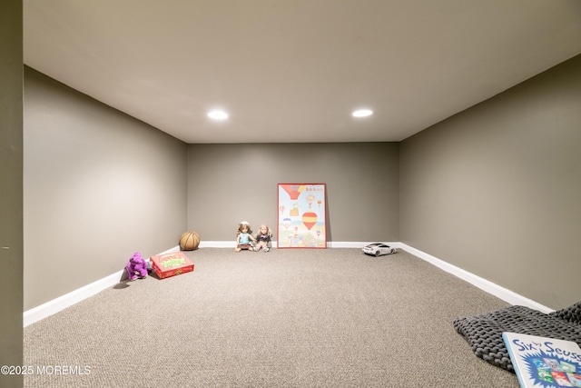 playroom with recessed lighting, baseboards, and carpet floors