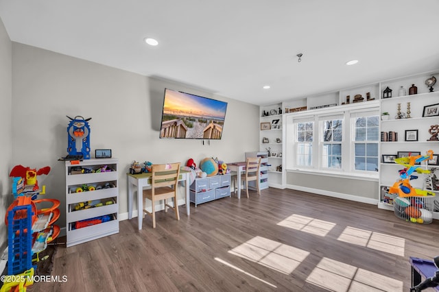 playroom featuring recessed lighting, wood finished floors, and baseboards