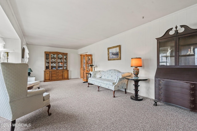 living area with carpet flooring