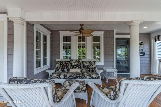 view of patio with covered porch and ceiling fan