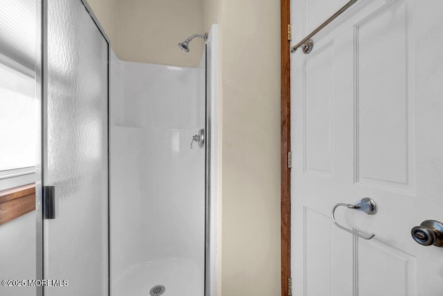 551 Chester Pkwy, Belford, NJ 07718 - full bathroom with a shower stall
