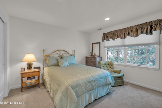 bedroom featuring visible vents, recessed lighting, baseboards, and carpet