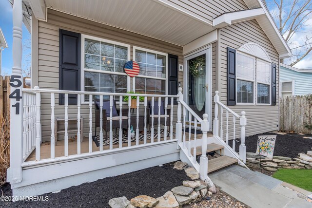 entrance to property with fence