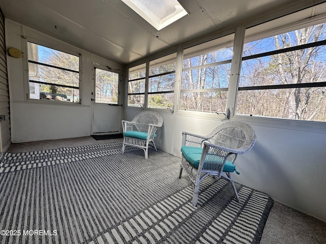 sunroom / solarium with vaulted ceiling