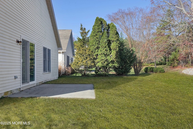 view of yard with a patio