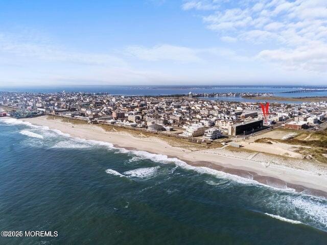 Listing photo 2 for 61 Hiering Ave, Seaside Heights NJ 08751