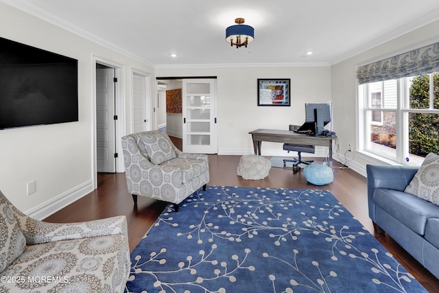 office area featuring recessed lighting, baseboards, wood finished floors, and crown molding