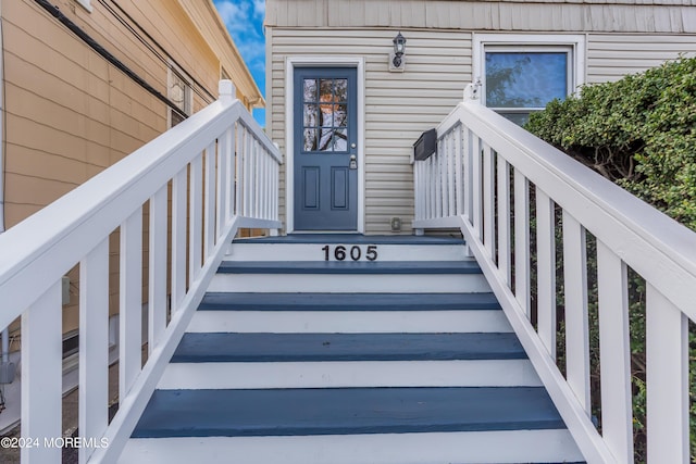 view of entrance to property