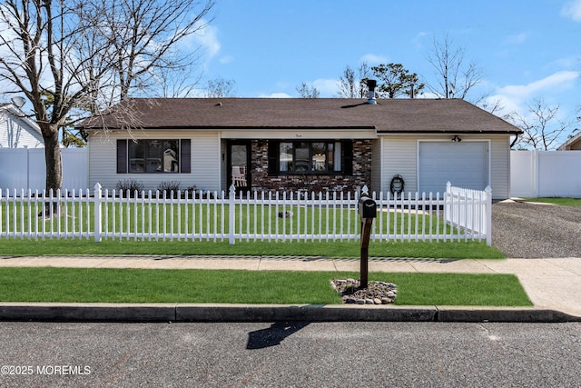 ranch-style home with a front yard, an attached garage, a fenced front yard, and a shingled roof