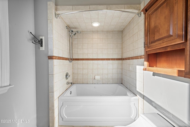 full bath with shower / washtub combination