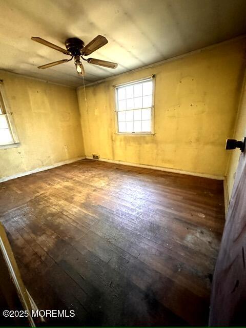 582 Colts Neck Rd, Freehold, NJ 07728 - photo 4
