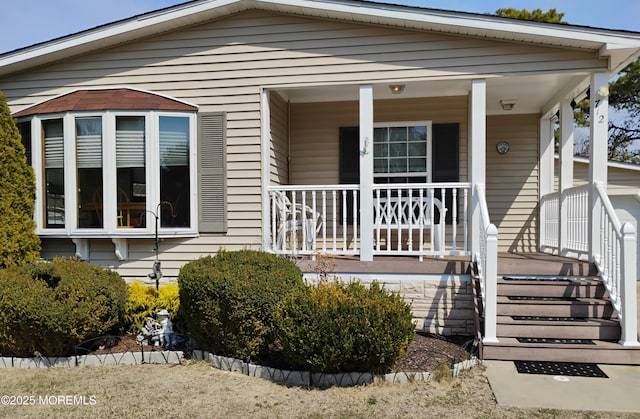 view of front of property with covered porch