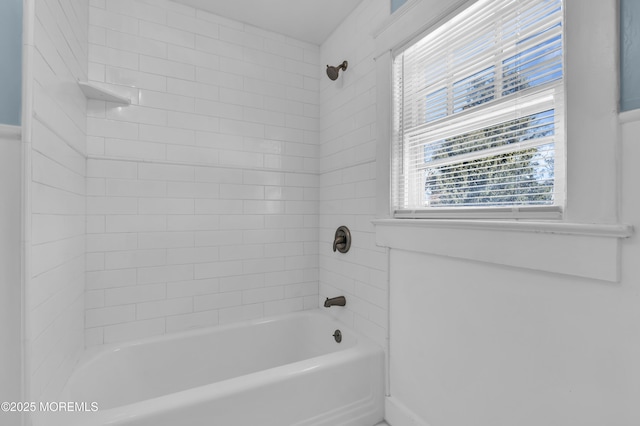 full bath with bathtub / shower combination