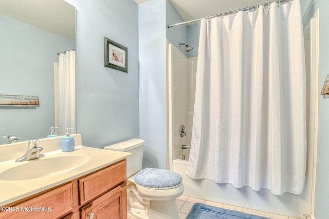 2 Kristen Ct, Franklin Twp, NJ 08873 - bathroom with tile patterned flooring, toilet, vanity, and shower / tub combo with curtain