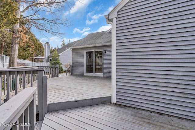 30 Turnberry Cir, Toms River, NJ 08753 - wooden deck with fence