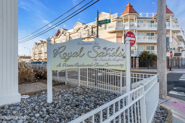 Listing photo 2 for 15 Sumner Ave Unit 2, Seaside Heights NJ 08751