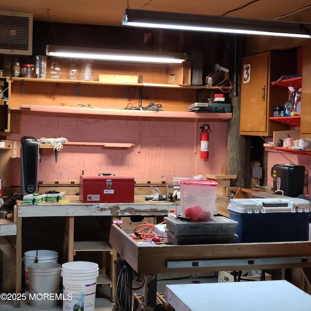 kitchen featuring visible vents and open shelves