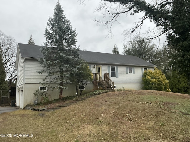 16 Ensor Pl, Island Heights, NJ 08732 - single story home featuring an attached garage