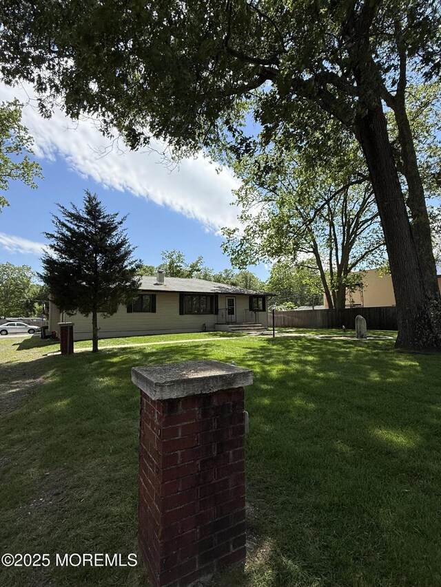 185 W Commodore Blvd, Jackson, NJ 08527 - view of yard