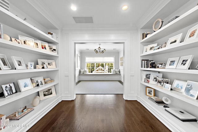 20 Conover Ln, Rumson, NJ 07760 - interior space featuring visible vents, crown molding, and built in shelves