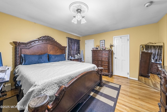 2776 John F Kennedy Blvd, Jersey City, NJ 07306 - bedroom featuring light wood-style flooring and baseboards