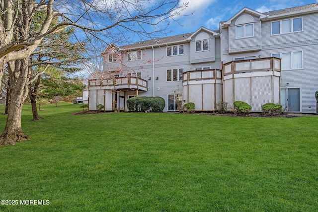 265 Marigold Ct, Toms River, NJ 08757 - back of property with a yard and a wooden deck