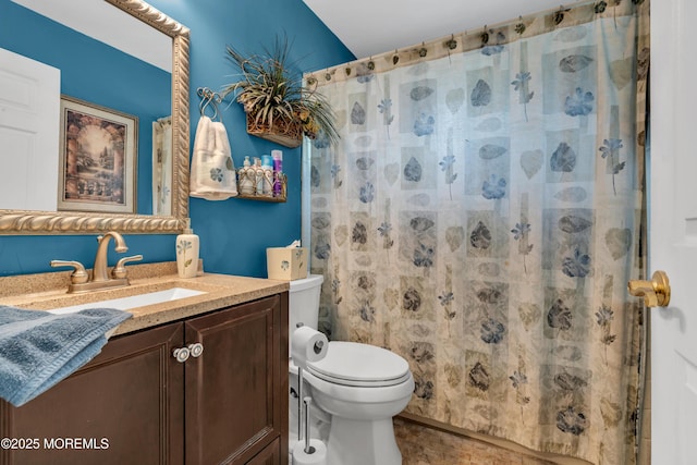 full bathroom with vanity, toilet, and a shower with curtain
