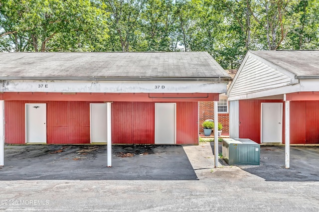 37D Cambridge Ct Unit 100D, Lakewood, NJ 08701 - garage with covered parking