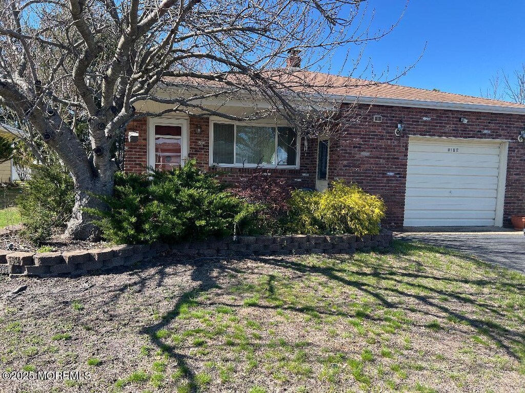 9 Port Royal Dr, Toms River, NJ 08757 - photo 1