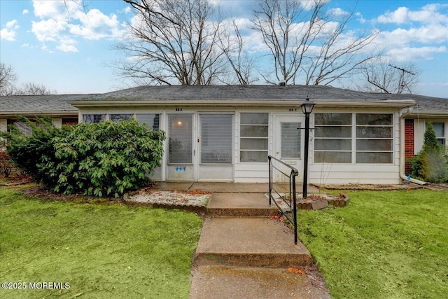 86E Dorchester Dr, Lakewood, NJ 08701 - ranch-style home featuring a front yard