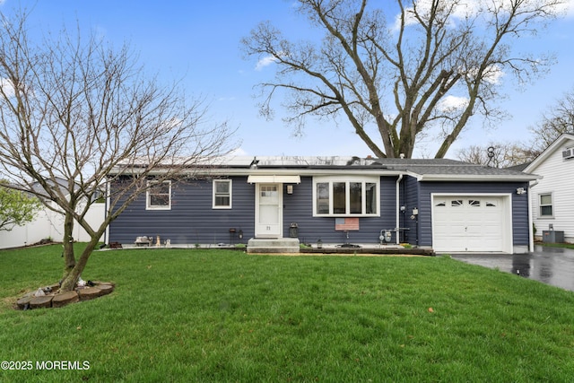 71 6th St, Belford, NJ 07718 - ranch-style home featuring cooling unit, a garage, a front yard, and driveway