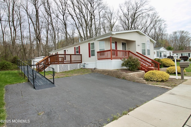 view of manufactured / mobile home