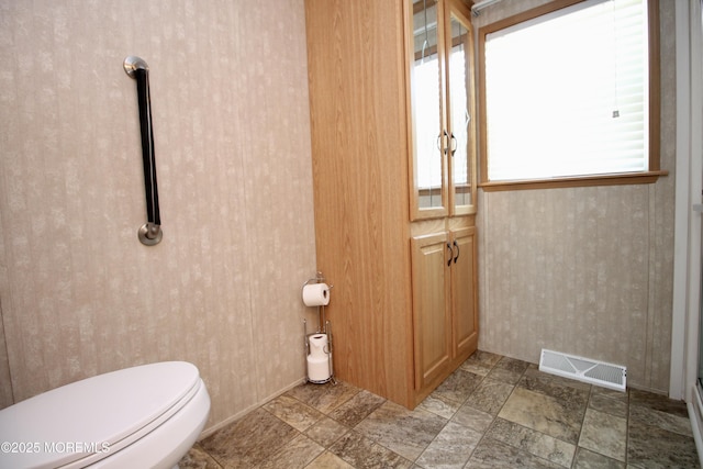 2 Brookside Way, Freehold, NJ 07728 - bathroom featuring toilet and wallpapered walls