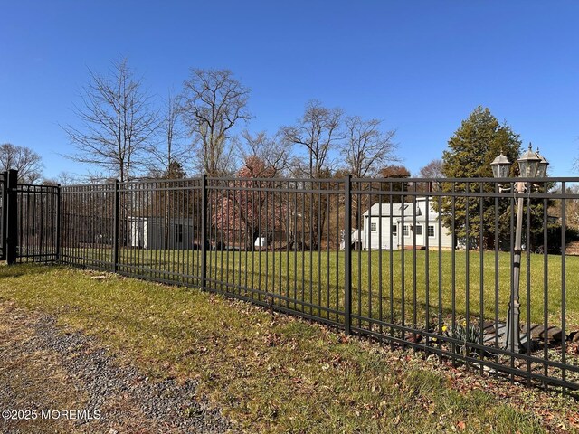 752 Amwell Rd, Hillsborough, NJ 08844 - view of yard with fence